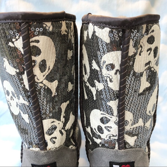 I Heart Ugg Skull Sequin Boots size 7. - Picture 8 of 15